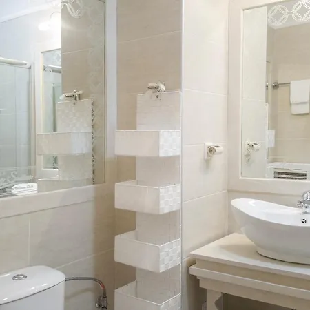 Modern Studio In Harmony Suites 3 Eh